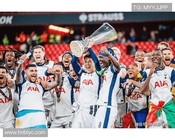 孙兴O的足球传奇之路：从青涩少年到世界瞩目的超级明星